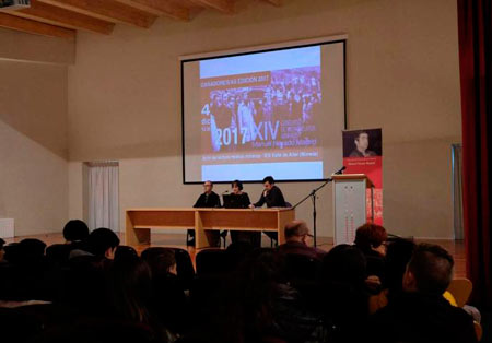 El acto celebrado en el IES Valle de Aller para dar a conocer a los ganadores. [Foto: J. R. Silveira]