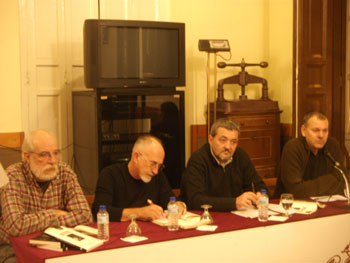 Los ponentes Francisco Prado Alberdi, Francisco Faraldo, José Luis Argüelles y Luis Pascual Los ponentes Francisco Prado Alberdi, Francisco Faraldo, José Luis Argüelles y Luis Pascual