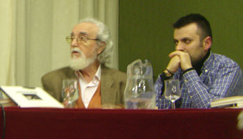 Rafael Hernández y Benjamín Gutiérrez durante la presentación del libro Asociación Amigos de Mieres (foto Toni Gutiérrez) Rafael Hernández y Benjamín Gutiérrez durante la presentación del libro Asociación Amigos de Mieres (foto Toni Gutiérrez)
