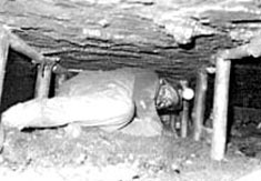 Agust�n Berm�dez, Tino 'Tarz�n', en la Mina Dos Amigos en 1963