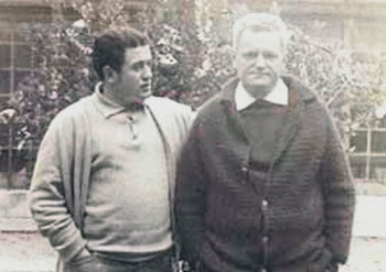 Condenado por el 'Proceso 1001'. Primero por la izquierda, en 1970, en la prisi�n de Segovia con 'el paisano', Horacio Fern�ndez Inguanzo. [Foto: E. C.]