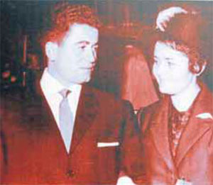 Matrimonio. Juan Muñiz Zapico con su mujer, Higinia Torre. Matrimonio. Juan Muñiz Zapico con su mujer, Higinia Torre.