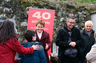 Dos centenares de personas rinden un sencillo y emotivo homenaje a 'Juan�n' Mu�iz en el 40� aniversario de su muerte