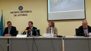 Momento del acto de la firma del convenio [Foto: Jes�s Mart�n]
